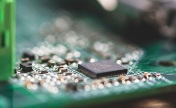 新型汽�R�?sh��)子�pȝ��元器件解��x(ch��ng)���? title=